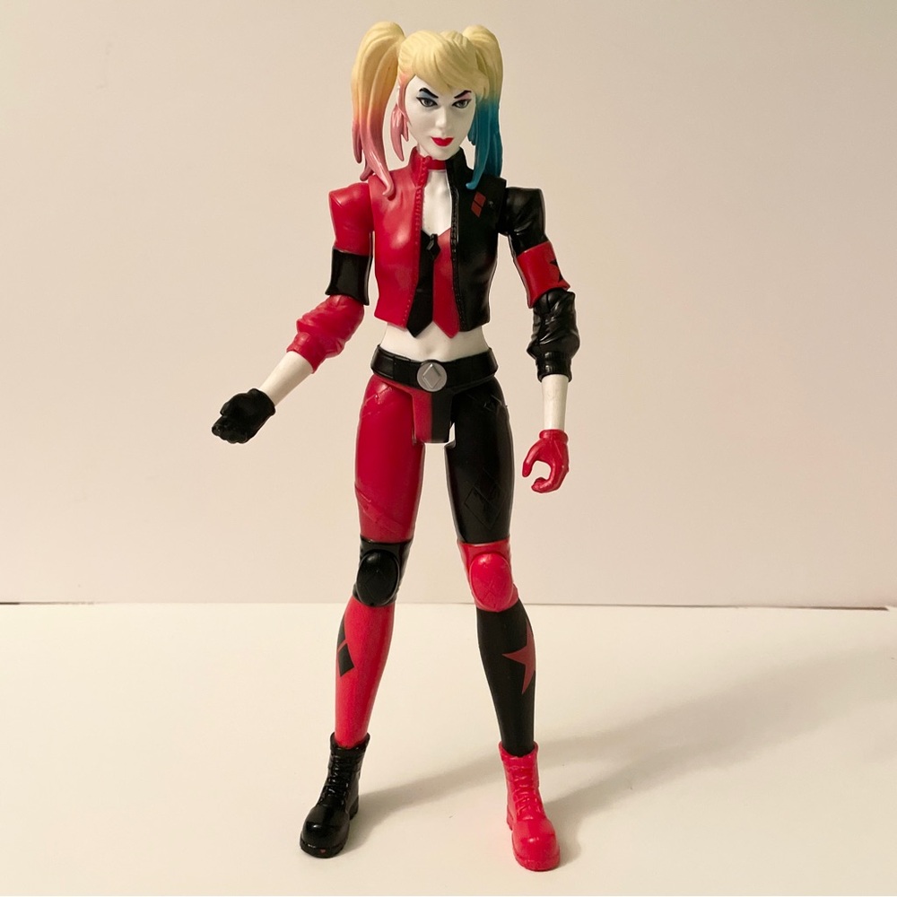 DC Comics Harley Quinn Action Figure Spin Master Red Black 2020